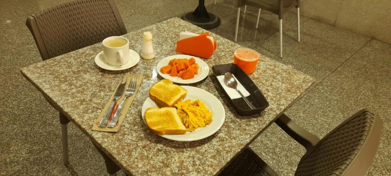 Hoteles Bogota Inn Lago Chico Zona Rosa Bagian luar foto